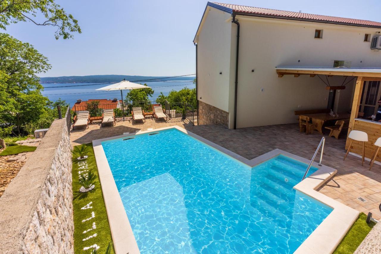 Villa Antani With Heated Pool, Sauna & Jacuzzi 茨里克韦尼察 外观 照片