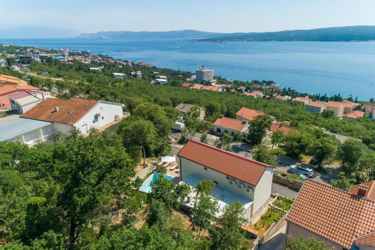 Villa Antani With Heated Pool, Sauna & Jacuzzi 茨里克韦尼察 外观 照片