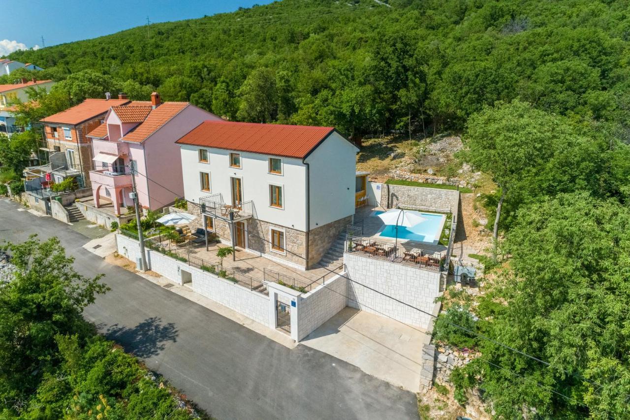 Villa Antani With Heated Pool, Sauna & Jacuzzi 茨里克韦尼察 外观 照片